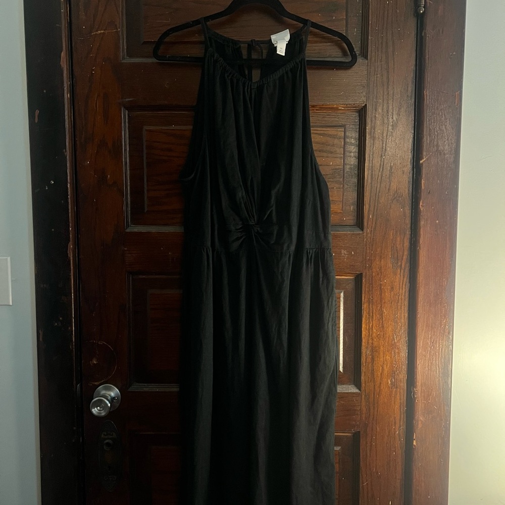 Elegant Black Sleeveless Dress